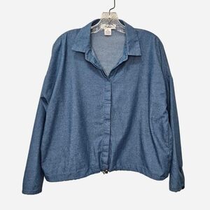 Blue Love Potion cropped button down shirt with hidden buttons Size Medium